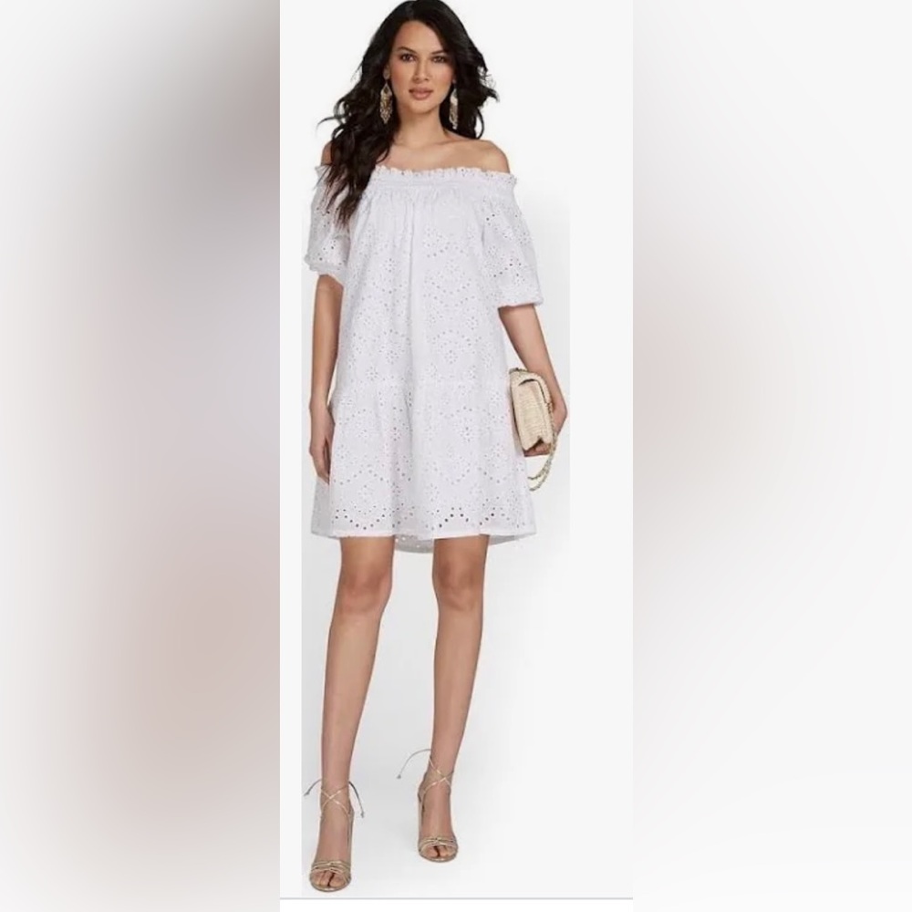 NY&Co beautiful white eyelet shift dress